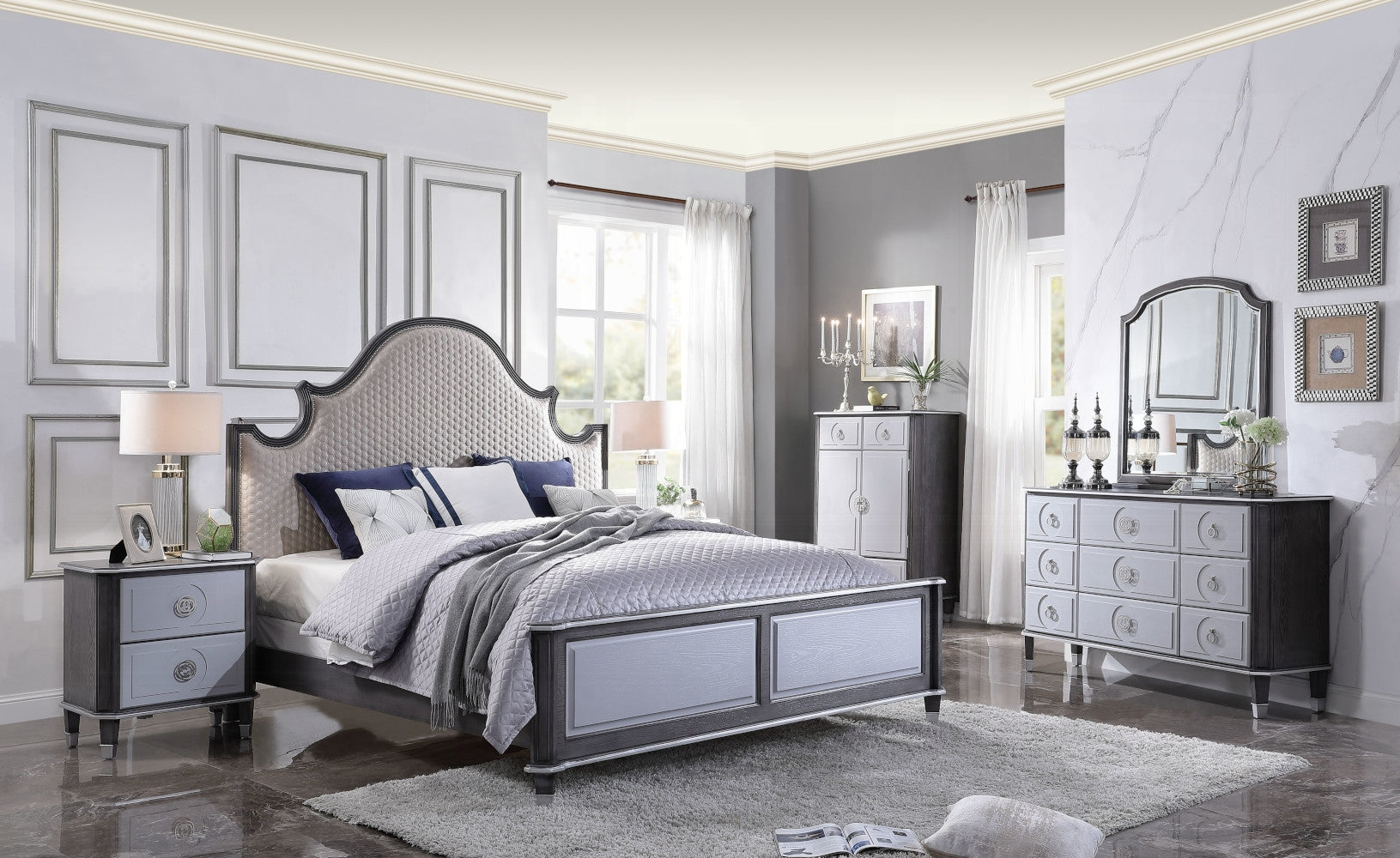 House Beatrice Mirror
