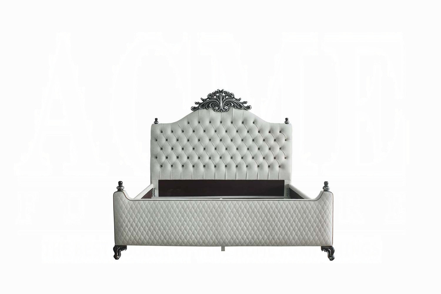 House Delphine Queen Bed