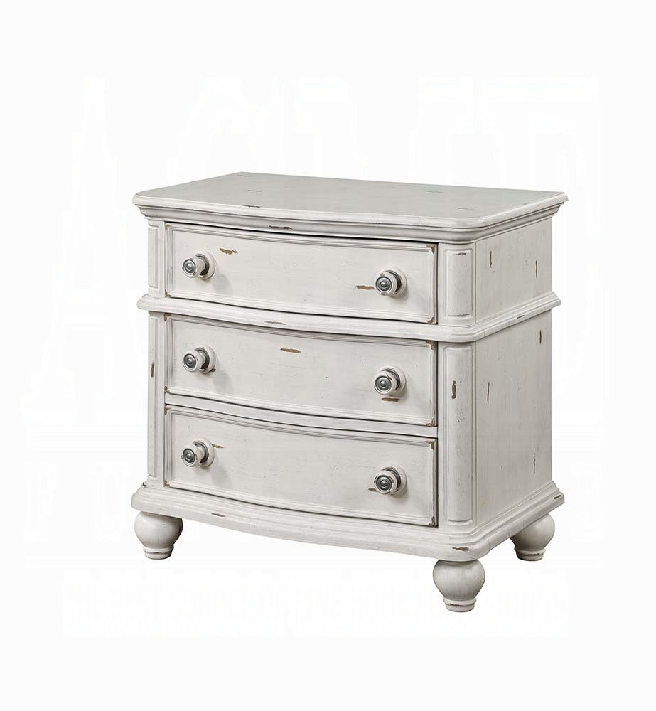 Jaqueline Nightstand