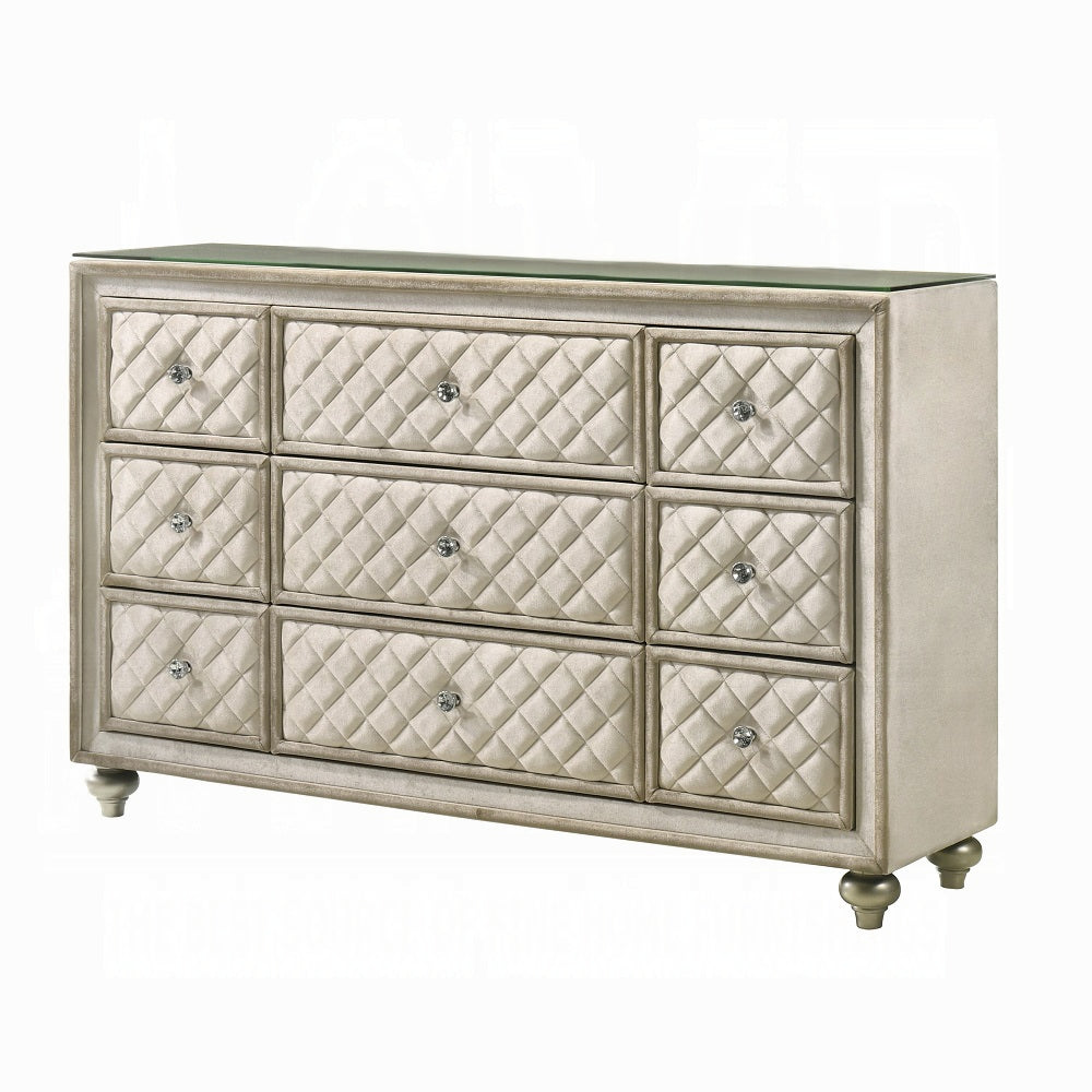 Lucienne Dresser