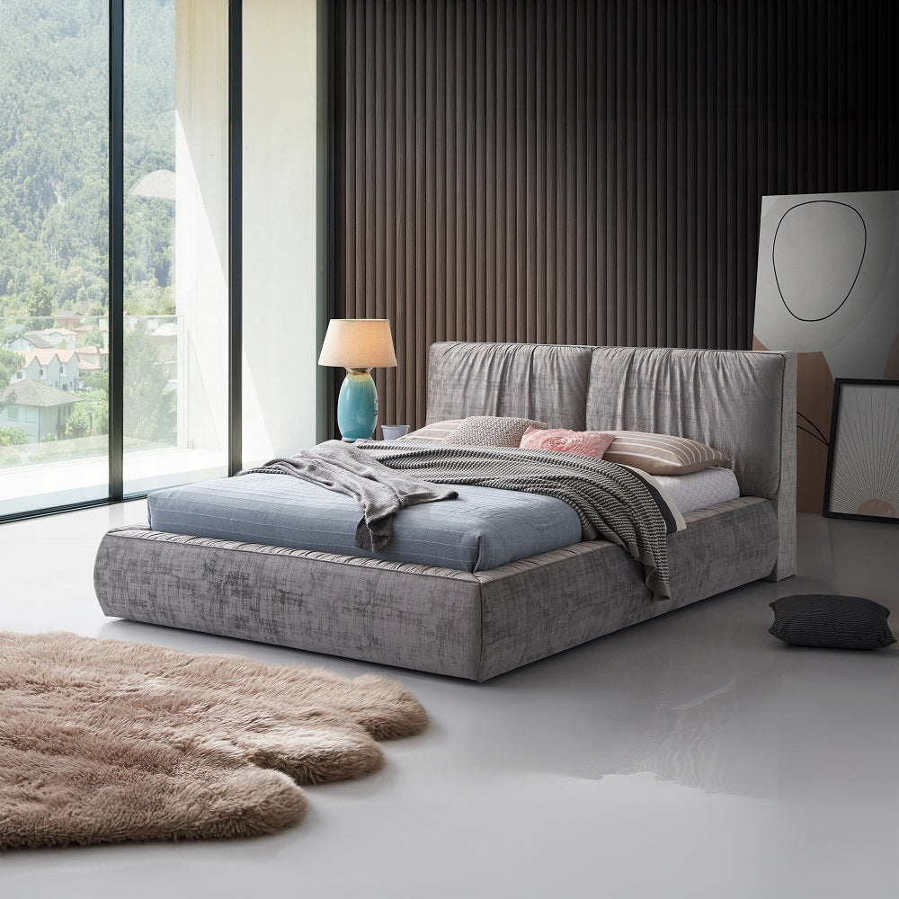 Onfroi Queen Bed