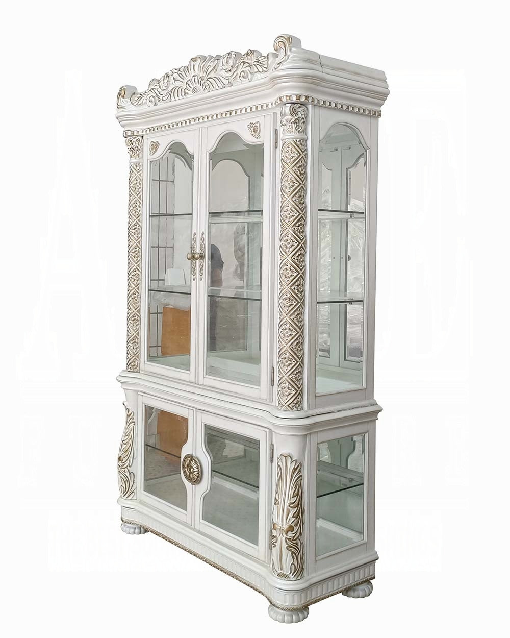 Vendome Curio